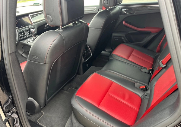 Porsche Macan cena 180000 przebieg: 95000, rok produkcji 2019 z Więcbork małe 154